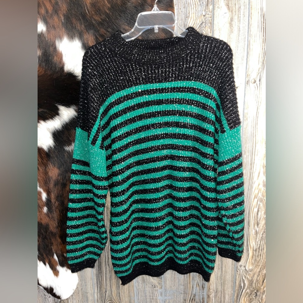 American Pride Made in USA size medium black and green knit sweater